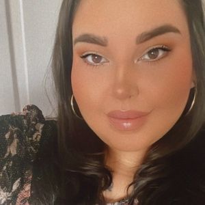 Meet your Posher, Cara